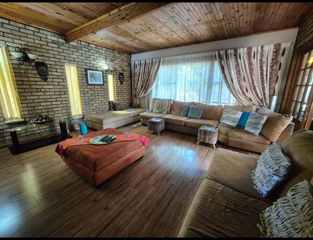 4 BEDROOM HOUSE FOR SALE IN VANDERBIJLPARK SE 2